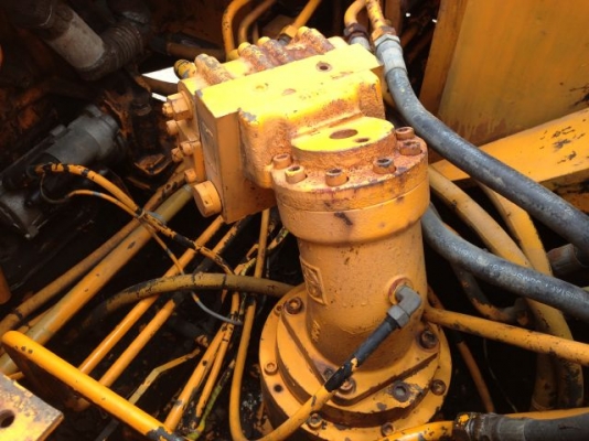 ขายรถแบคโฮ KOBELCO SK60 นำเข้าจากญี่ปุ่น ติดต่อ 089-8368497