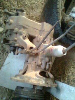 ขายเกียร์จีป  3  ก้าน 9000