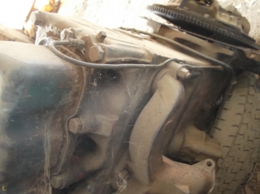 ขายเกียร์จีป  3  ก้าน 9000