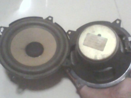 ขายลำโพงคู่หน้าวอลโว่ 850