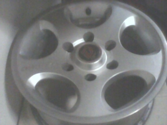 ขายล้อ bridgestone techno ขอบ15 มี 4 วง