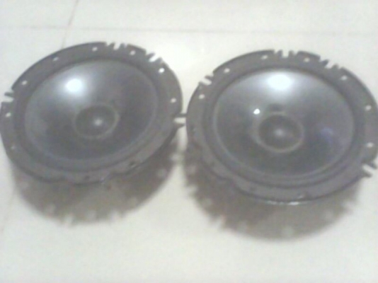 ขายลำโพง sony xplod  ขนาด 6 นิ้ว ของใหม่ 1 คู่