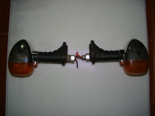 ไฟเลี้ยวมอเตอร์ไซด์