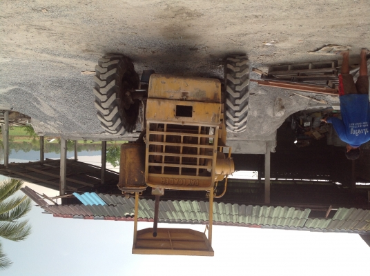 รถตักล้อยาง