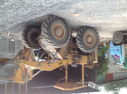 รถตักล้อยาง