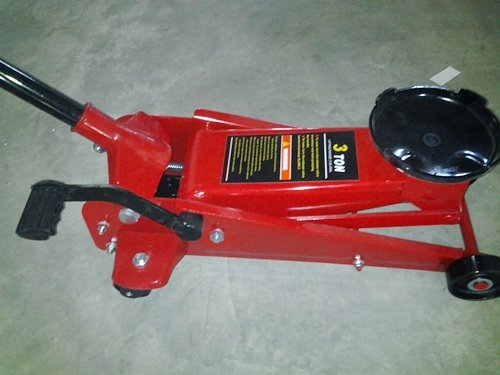 ขายแม่แรงตะเข้3ตัน รับเทรนตัวเก่าด้วยครับ