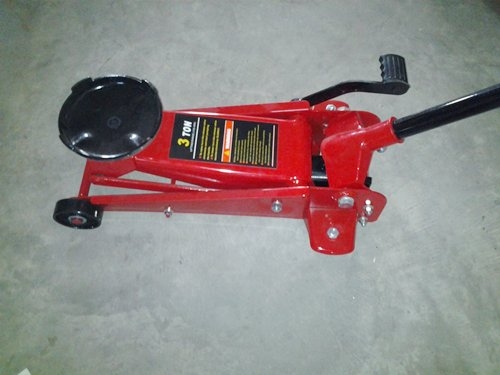 ขายแม่แรงตะเข้3ตัน รับเทรนตัวเก่าด้วยครับ