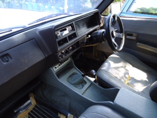 ขายรถแวนใช้งาน ISUZU KB ปี 29 แอร์เย็น มีเบาะ พร้อม ทำการเปลี่ยนเครื่องเป็น ISUZU 2500CC ฝาทองแล้ว มีทะเบียนพร้อมเอกสารการโอนครับ ขาดต่อภาษีหนึ่งปีครับ ขาย 45,000.-ครับ ขายรถแวนใช้งาน ISUZU KB ปี 29 แอร์เย็น มีเบาะ พร้อม ทำการเปลี่ยนเครื่องเป็น ISUZU 2500CC ฝาทองแล้ว มีทะเบียนพร้อมเอกสารการโอนครับ ขาดต่อภาษีหนึ่งปีครับ ขาย 45,000.-ครับ