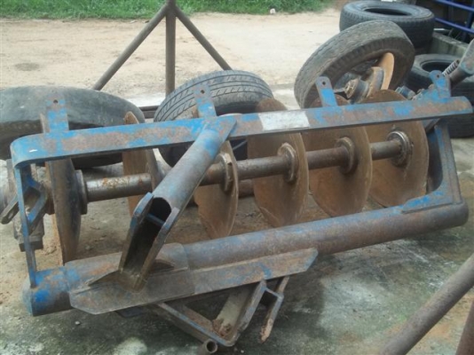 ผาน6TTลำนารายณ์ติดรถไถฟอร์ด