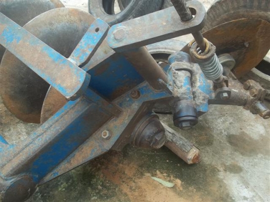 ผาน6TTลำนารายณ์ติดรถไถฟอร์ด