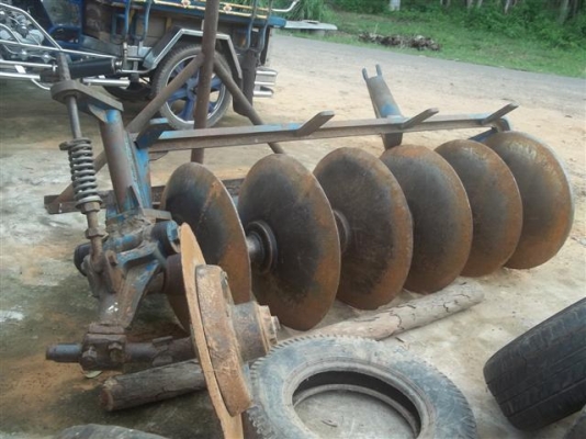 ผาน6TTลำนารายณ์ติดรถไถฟอร์ด