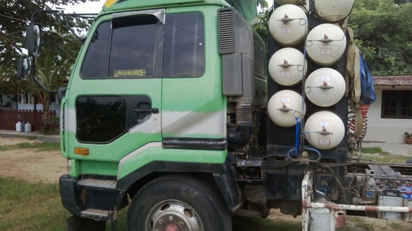 ขายดาวน์หัวลากngv พร้อมหาง smm