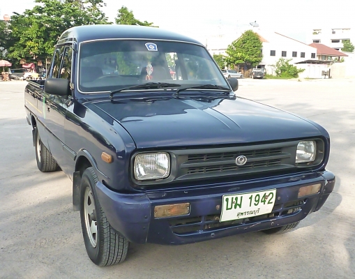 ขายมาสด้า แฟมิเลีย แม๊กซี่แค๊ป