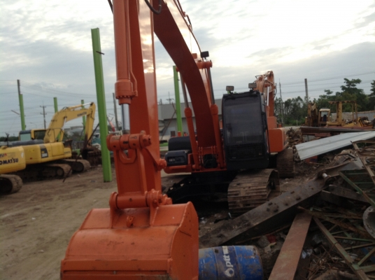 -ขายรถเเมค์โคร HLTACHL ZX 200 รถพร้อมลุยงานงานเอกสารคบไฟฟ้ามีเเอร์โทร088 - 6812900 -0818021463