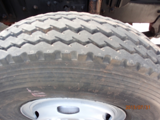 ขาย HINO KM 779 117 แรง ตู้แห้ง 3 บานยาว 5.5 m รถบ้านเดิมมากยังไม่เคยทำสี เครื่อง แคชซี เกียร์ ยาง DDDD ทุกอย่างครับราคาคุยกันได้ (เจ้าของขายเอง) ขาย HINO KM 779 117 แรง ตู้แห้ง 3 บานยาว 5.5 m รถบ้านเดิมมากยังไม่เคยทำสี เครื่อง แคชซี เกียร์ ยาง DDDD ทุกอย่างครับราคาคุยกันได้ (เจ้าของขายเอง)