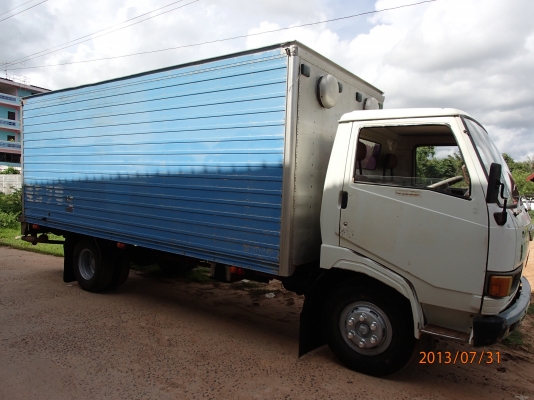 ขาย HINO KM 779 117 แรง ตู้แห้ง 3 บานยาว 5.5 m รถบ้านเดิมมากยังไม่เคยทำสี เครื่อง แคชซี เกียร์ ยาง DDDD ทุกอย่างครับราคาคุยกันได้ (เจ้าของขายเอง) ขาย HINO KM 779 117 แรง ตู้แห้ง 3 บานยาว 5.5 m รถบ้านเดิมมากยังไม่เคยทำสี เครื่อง แคชซี เกียร์ ยาง DDDD ทุกอย่างครับราคาคุยกันได้ (เจ้าของขายเอง)