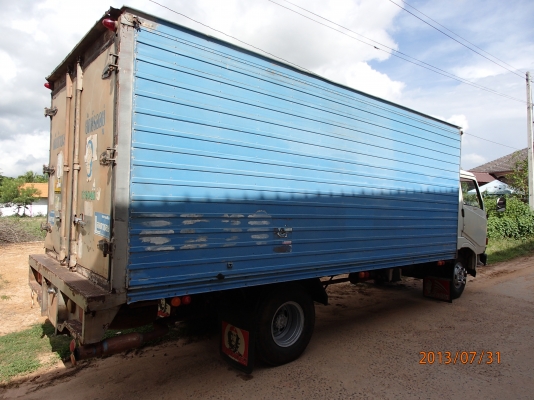 ขาย HINO KM 779 117 แรง ตู้แห้ง 3 บานยาว 5.5 m รถบ้านเดิมมากยังไม่เคยทำสี เครื่อง แคชซี เกียร์ ยาง DDDD ทุกอย่างครับราคาคุยกันได้ (เจ้าของขายเอง) ขาย HINO KM 779 117 แรง ตู้แห้ง 3 บานยาว 5.5 m รถบ้านเดิมมากยังไม่เคยทำสี เครื่อง แคชซี เกียร์ ยาง DDDD ทุกอย่างครับราคาคุยกันได้ (เจ้าของขายเอง)