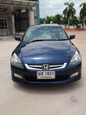 ขาย Honda Accord ปี2004 เครื่อง 2.4  รถสวย พร้อมใช้งาน