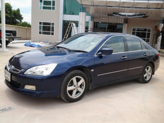 ขาย Honda Accord ปี2004 เครื่อง 2.4  รถสวย พร้อมใช้งาน
