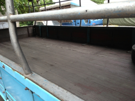 ขาย 6 ล้อ อีซูซุ ปี 20 เครื่อง 100 แรง กระบะ ยาว 4.30 เมตร ขาย 6 ล้อ อีซูซุ ปี 20 เครื่อง 100 แรง กระบะ ยาว 4.30 เมตร