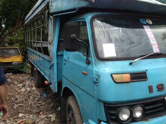 ขาย 6 ล้อ อีซูซุ ปี 20 เครื่อง 100 แรง กระบะ ยาว 4.30 เมตร ขาย 6 ล้อ อีซูซุ ปี 20 เครื่อง 100 แรง กระบะ ยาว 4.30 เมตร