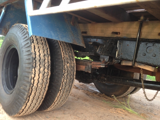 ISUZU NPR เครื่อง 4BE1-110แรงม้า มีภาพวีดีโอ เครื่องดี แน่น แห้ง ขับดี เกียร์ยาว น๊อตล้อ 6 ตัวหน้า-ห