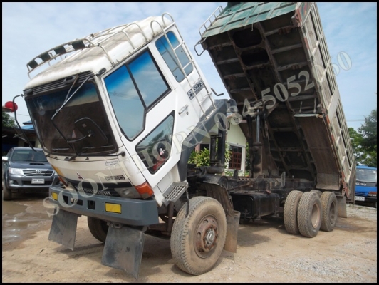 ขายด่วน รถบรรทุก 10 ล้อ MITSUBISHI FUSO 527M-TF58XX  220 เทอร์โบแท้  ปี 42 ดั้ม รถสวยสภาพเดิมๆ พร้อมใช้งาน ราคาสุดคุ้ม