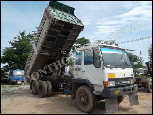 ขายด่วน รถบรรทุก 10 ล้อ MITSUBISHI FUSO 527M-TF58XX  220 เทอร์โบแท้  ปี 42 ดั้ม รถสวยสภาพเดิมๆ พร้อมใช้งาน ราคาสุดคุ้ม