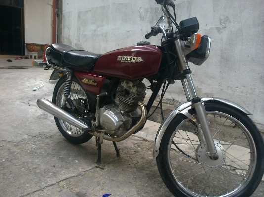ขาย HONDA GL100 เครื่องดีและแรงมากๆๆ ขาย HONDA GL100 เครื่องดีและแรงมากๆๆ