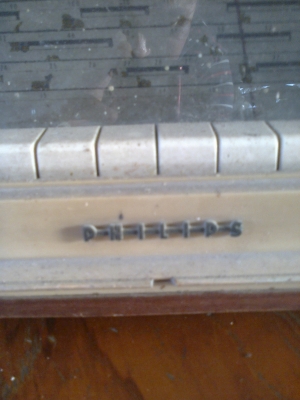 พัดลมเก่าโบลานยี่ห้อge+วิทยุโบลาน ยี่่ห้อ philips