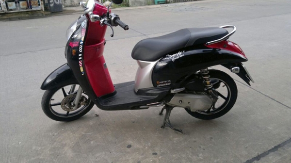 Scoopy ปี54 ล้อแม็ค 20000 บาท