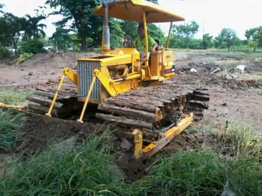 ขายแทรกเตอร์KOMATSU   D 2 OPLLซุปเปอร์รถสวยมากราคาถูกมาก