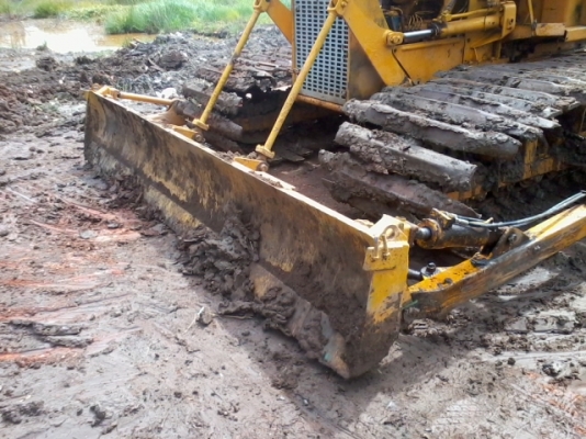 ขายแทรกเตอร์KOMATSU   D 2 OPLLซุปเปอร์รถสวยมากราคาถูกมาก