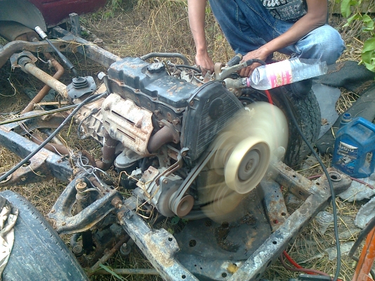 ขายไมตี้เหลือตามรูปหัวผุกระบะบุบขายเศษเหล็กไปแล้วเครื่องเกียร์ดีคัสซีสวยขี่ได้ ในรูปถ่ายตอนติดเครื่องพัดลมหมุนเครื่องเสียงเพราะสบายหูขายพร้อมเล่มทะเบียนไปหาหัวกับกระบะใส่ขี่กลับบ้านได้เลยทะเบียนขาดหลายปี(จดใหม่เสีย3ปีหรือจะให้ทำให้ครบโทรมาครับ)