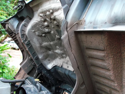 ขายด่วนรถ6ล้อเมก้าชีลี้500เครือง175แรงม้าปี52ยาว6.50.ม