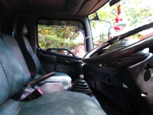 ขายด่วนรถ6ล้อเมก้าชีลี้500เครือง175แรงม้าปี52ยาว6.50.ม