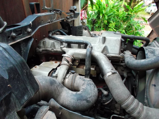 ขายด่วนรถ6ล้อเมก้าชีลี้500เครือง175แรงม้าปี52ยาว6.50.ม