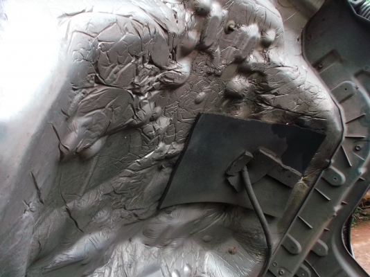 ขายด่วนรถ6ล้อเมก้าชีลี้500เครือง175แรงม้าปี52ยาว6.50.ม