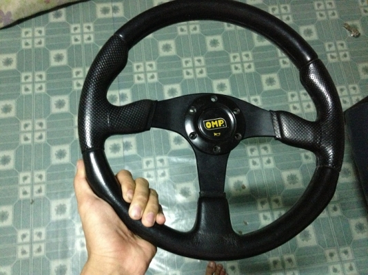 ขายพวงมาลัยแต่ง OMP ใส่ได้ทุกรุ่นครับ