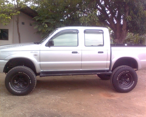 ฟอร์ดเรนเจอร์ 4 ประตู ยกสูง