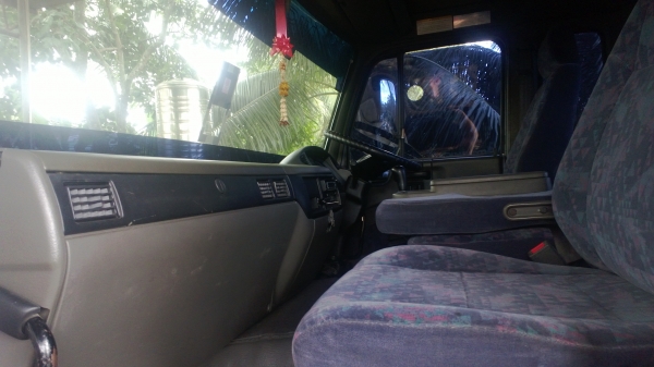 10ล้อห้วลากNISSAN UD320แรง CWM454HA คันนี้สวยหาที่ติยาก... 10ล้อห้วลากNISSAN UD320แรง CWM454HA คันนี้สวยหาที่ติยาก...