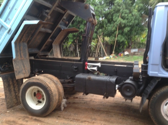 ขาย ISUZU NKR 110 ดั้ม หกล้อ เฟืองF เครื่ิอง110 ดั้มดิน รถพร้อมใช้