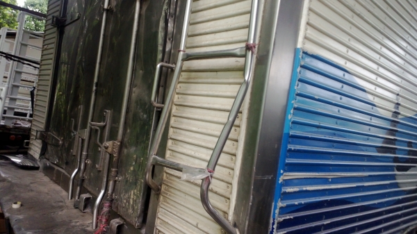 6ล้อตู้เปียกNISSAN UD CMF87F 160 แรง ยางสวย คัสซีสวย 6ล้อตู้เปียกNISSAN UD CMF87F 160 แรง ยางสวย คัสซีสวย