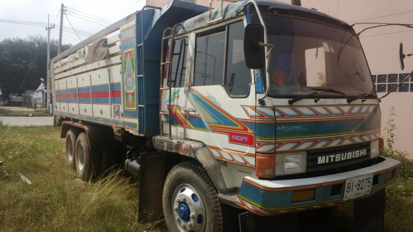 10ล้อดั้มมีเนียมFUSO FN527M-TF0684 รถสภาพดีใช้ได้