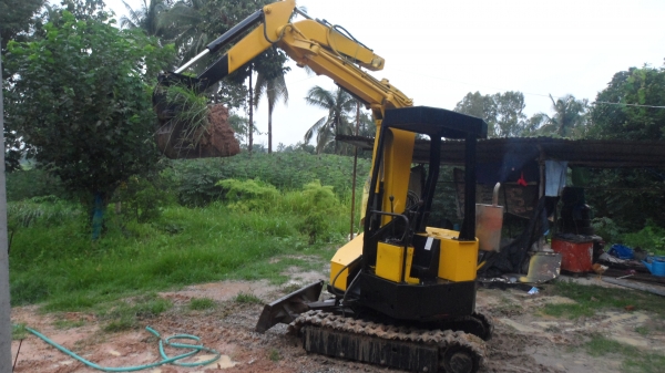 ขายแบ็คโฮเล็ก เท่าpc28 ราคา 125000บาท