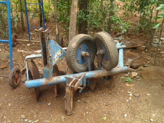 ขายรถไถคู้โบต้า28แรงพร้อมอุปกรครบผาน5ผานยอดเครื่องฉีดยา