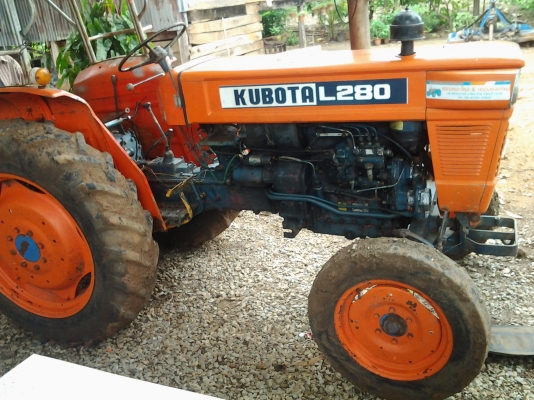 ขายรถไถคู้โบต้า28แรงพร้อมอุปกรครบผาน5ผานยอดเครื่องฉีดยา