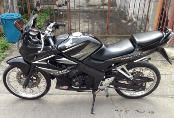 CBR 150 R สีดำ รถแรง รุ่นกุญใจใหญ่ ไมล์เหลือง สตาร์ทมือ