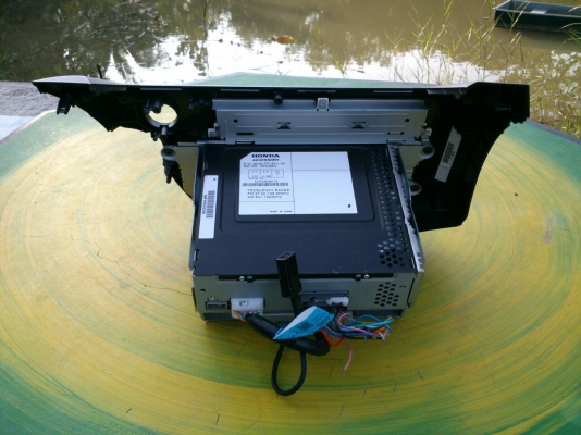 เครื่องเสียงรถ HONDA - JaZZ ซื้อมาแล้วถอดเลย เครื่องเสียงรถ HONDA - JaZZ ซื้อมาแล้วถอดเลย