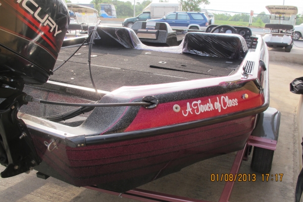 -ผ่อนได้-ขาย เรือ BASS CHARGER 20 ฟุต เครือง MERCURY 175 สภาพสวยมาก พร้อมใช้